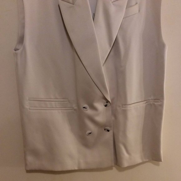 Zara Poly Oversized Sleeveless Blazer - Picture 6 of 10